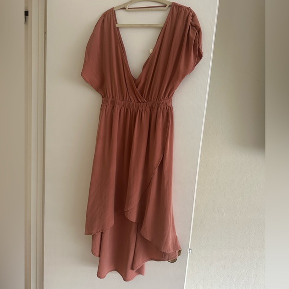 Pink faux wrap dress - Picture 2 of 5